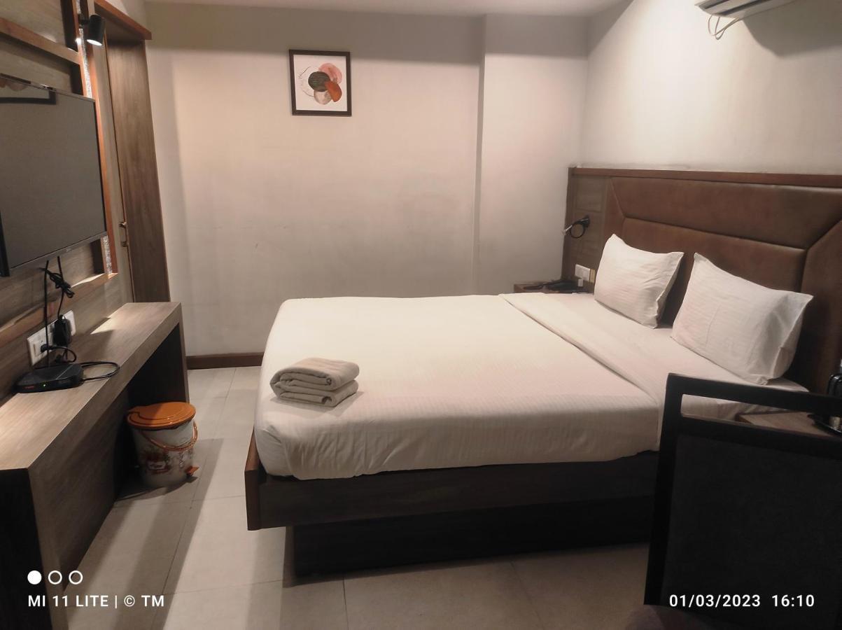 Hotel K79 Jamshedpur Dış mekan fotoğraf