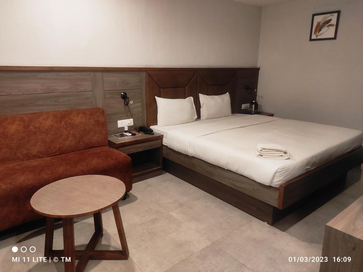 Hotel K79 Jamshedpur Dış mekan fotoğraf