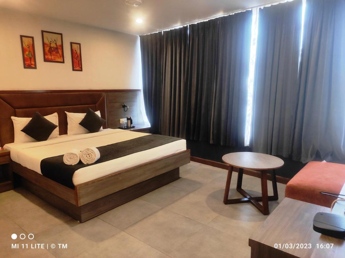 Hotel K79 Jamshedpur Dış mekan fotoğraf