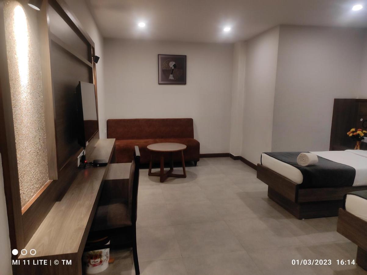 Hotel K79 Jamshedpur Dış mekan fotoğraf